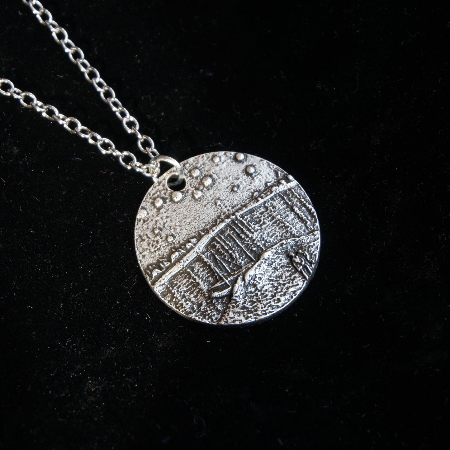 Collar con colgante Noche estrellada sobre el Ródano Van Gogh