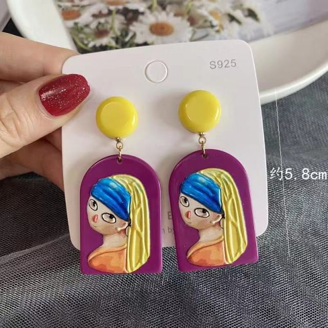 Aretes de dibujos animados artísticos