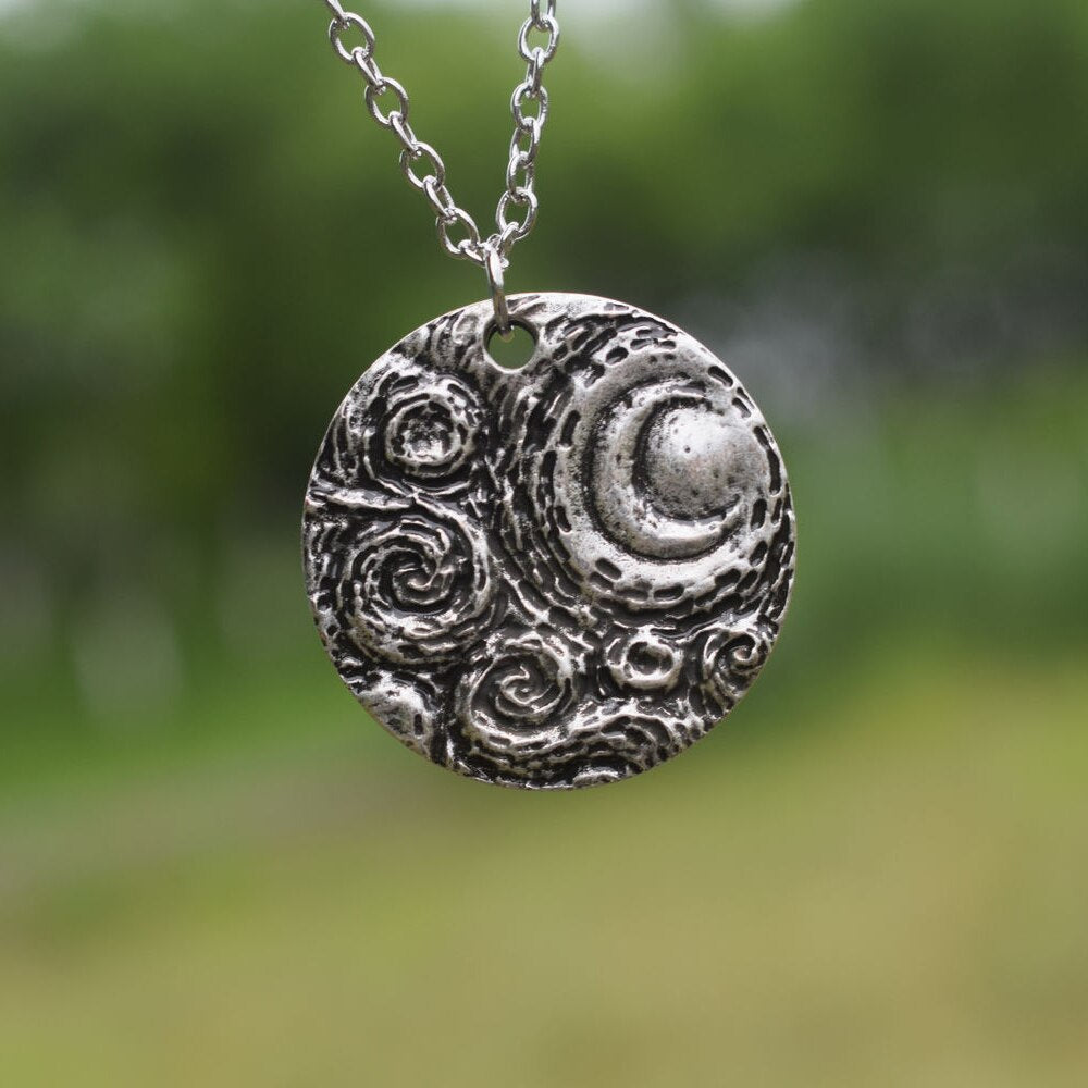 Collar Van Gogh Crescent Moon Starry Night