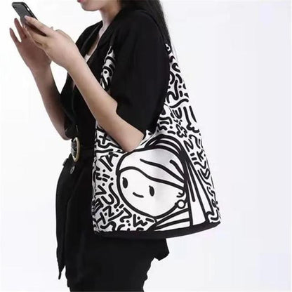 Fille avec une boucle d'oreille en perle doodles Sac à bandoulière
