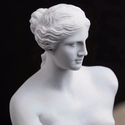 Venus de Milo Statue